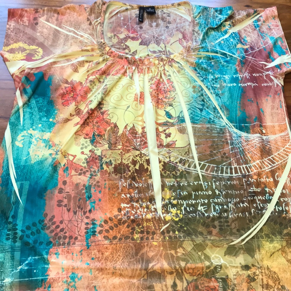 Simple multicolored Top